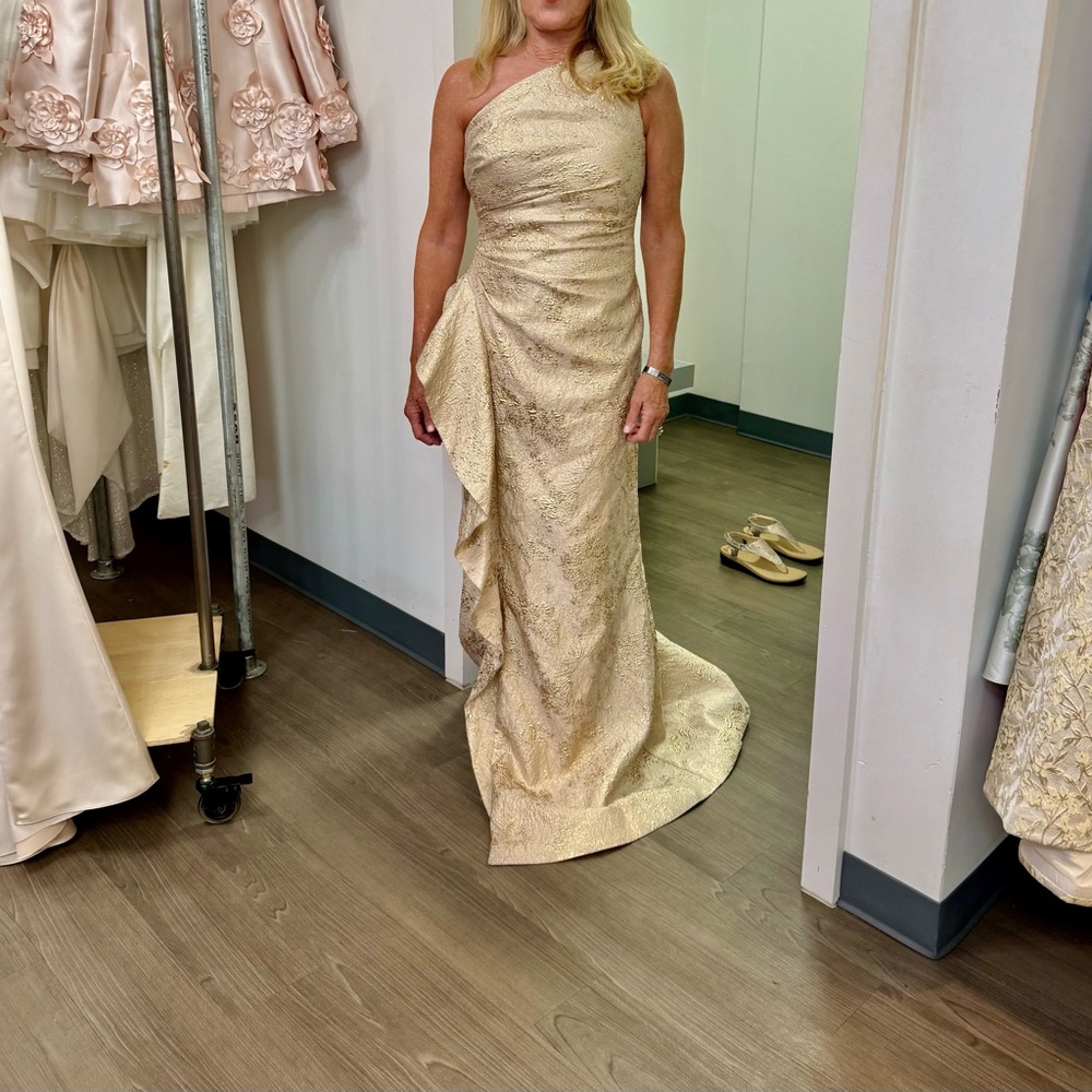 Chic One Shoulder Cream Dress